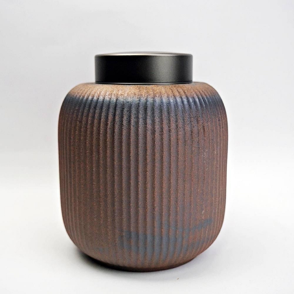 【全館滿599免運】茶葉罐 茶葉收納罐 粗陶茶葉罐 鋁蓋茶葉罐 古早柴燒粗陶鎏金鐵鏽釉鋁蓋茶葉罐【自在坊茶具】-細節圖8