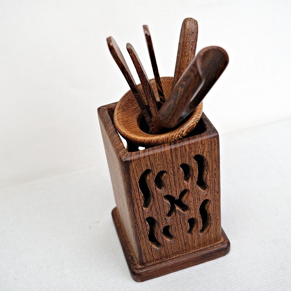 【全館滿599免運】實木茶道六君子套組 黑檀木 雞翅木 彎頭茶夾 茶針 茶鏟 收納桶 茶道配件【自在坊茶具】-細節圖2