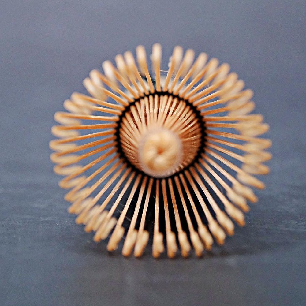 【全館滿599免運】【特價分享】茶筅【純手工日式茶筅】手作日本 抹茶刷 天然竹製 日式茶筅 竹制抹茶刷【自在坊茶具】-細節圖5