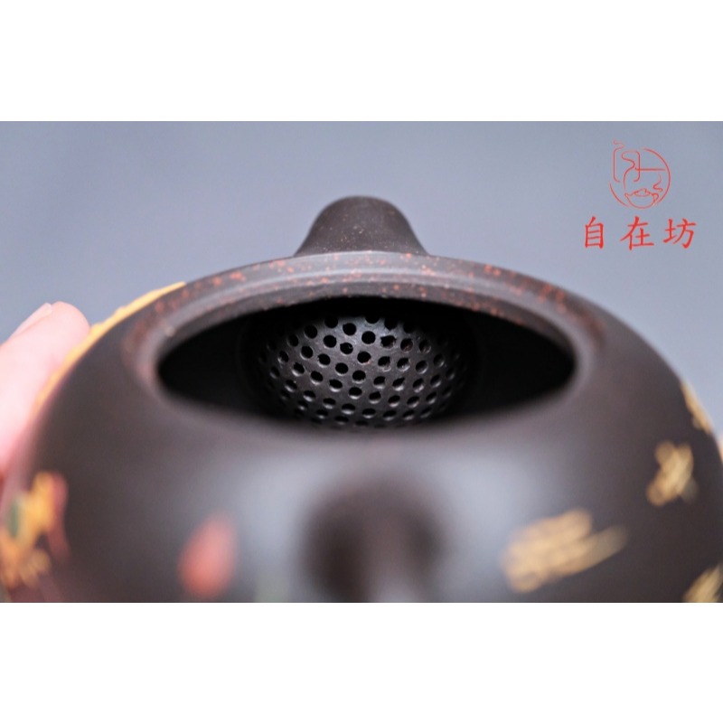 【全館滿599免運】茶壺 手工茶壺【王國望黑金砂黃鸝鳥鳴西施壺-180ml】工藝師手作 出湯順暢 三寸不斷【自在坊茶具】-細節圖11
