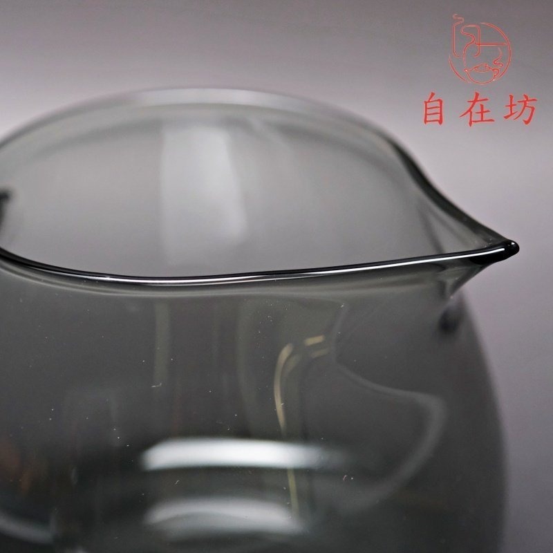 【全館滿599免運】茶海【燻黑文雀茶海─450ml】公道杯 分茶器 玻璃茶海 文雀茶海 玻璃茶具【自在坊茶具】-細節圖3