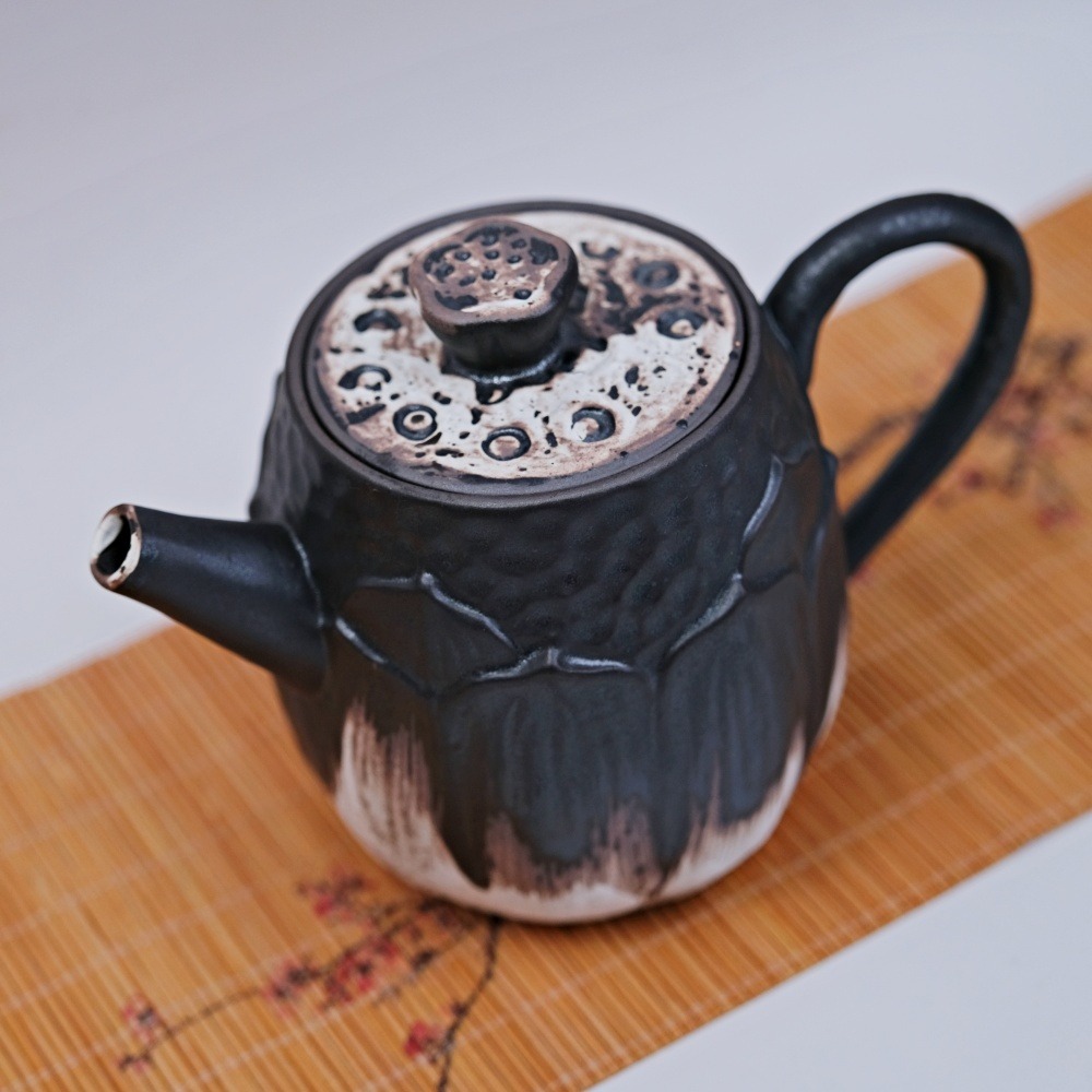 【全館滿599免運】茶壺 手工壺 陶壺 圓珠壼【靜荷寂靜─160ml】手工陶壺 泡茶壺 泡茶用品【自在坊茶具】-細節圖2