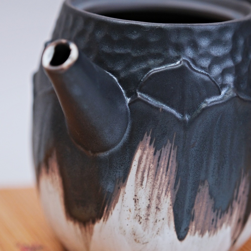 【全館滿599免運】茶壺 手工壺 陶壺 圓珠壼【靜荷寂靜─160ml】手工陶壺 泡茶壺 泡茶用品【自在坊茶具】-細節圖5
