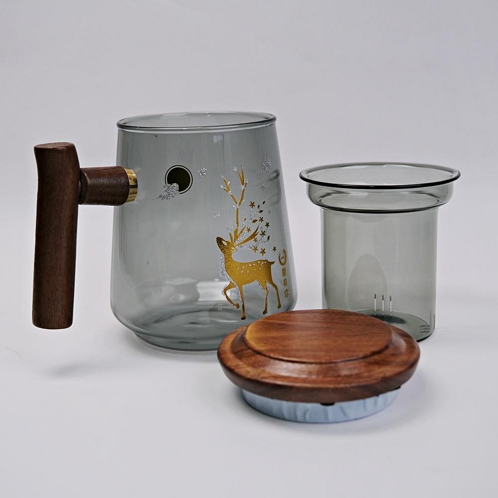 【全館滿599免運】一鹿有你辦公杯─520ml 玻璃泡茶壼 木柄手把 辦公杯 泡茶杯 附茶水分離器 大容量【自在坊茶具】-細節圖5