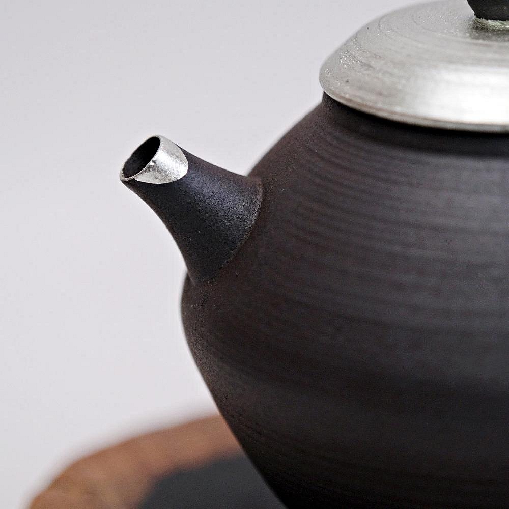 【自在坊茶具】空寂老岩泥明鏡壼─160ml 茶壼 陶瓷茶壼 陶瓷工藝 瓷壼 老岩泥 茶具【全館滿599免運】-細節圖3