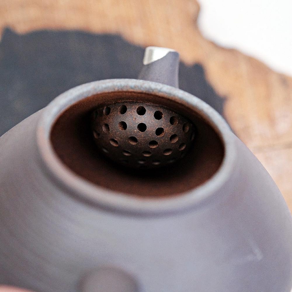 【自在坊茶具】空寂老岩泥明鏡壼─160ml 茶壼 陶瓷茶壼 陶瓷工藝 瓷壼 老岩泥 茶具【全館滿599免運】-細節圖8