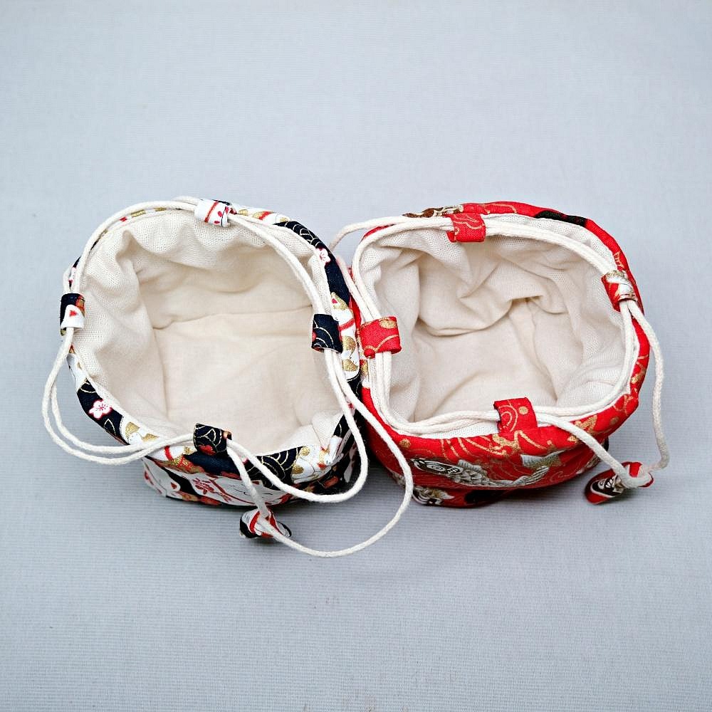 【自在坊茶具】茶具 單壼布套─招財貓/錦鯉 加厚款麻布保護布袋 抽繩棉布壺套 外出茶具提袋 壺套 棉布杯套 旅行茶具 收-細節圖4