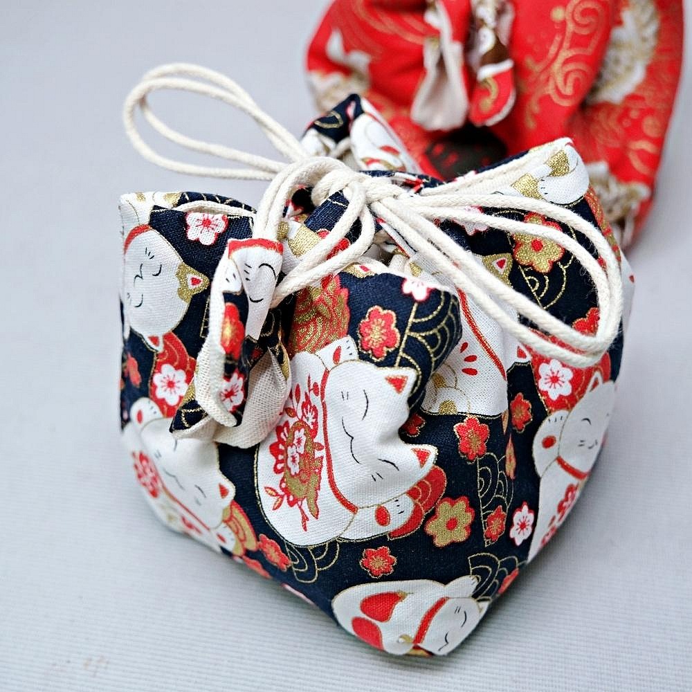 【自在坊茶具】茶具 單壼布套─招財貓/錦鯉 加厚款麻布保護布袋 抽繩棉布壺套 外出茶具提袋 壺套 棉布杯套 旅行茶具 收-細節圖7