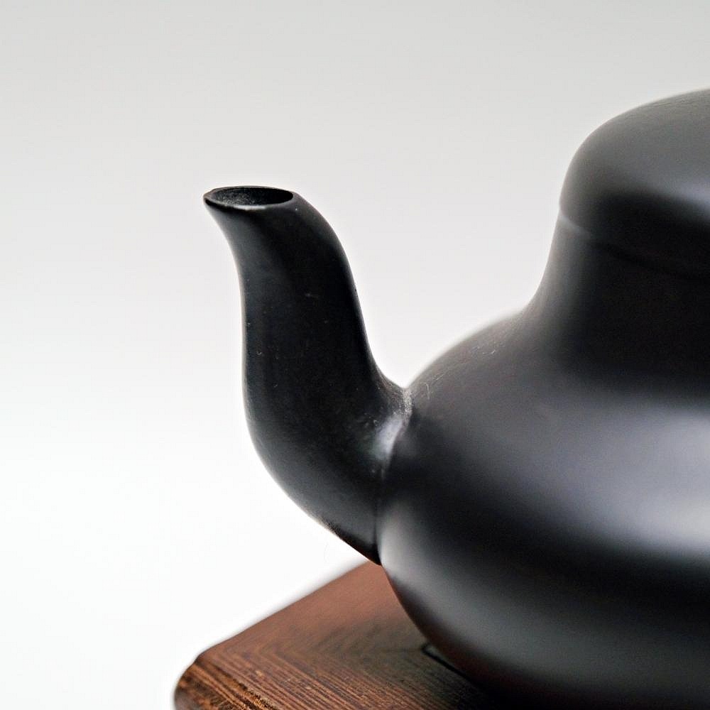 【自在坊茶具】沈丹梧灰君德壺─130ml 工藝師手作 原礦紫砂 宜興茶壺 一把好壺 出湯順暢 三寸不斷-細節圖3