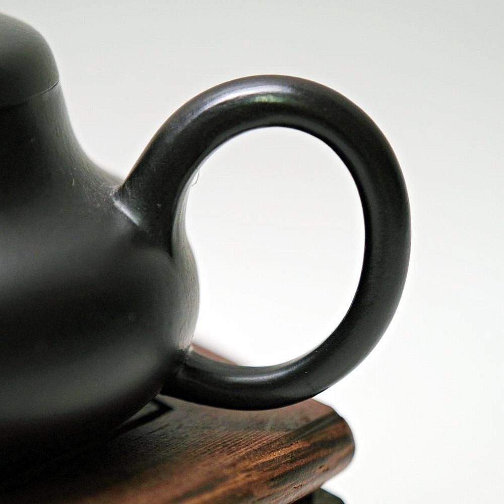 【自在坊茶具】沈丹梧灰君德壺─130ml 工藝師手作 原礦紫砂 宜興茶壺 一把好壺 出湯順暢 三寸不斷-細節圖4