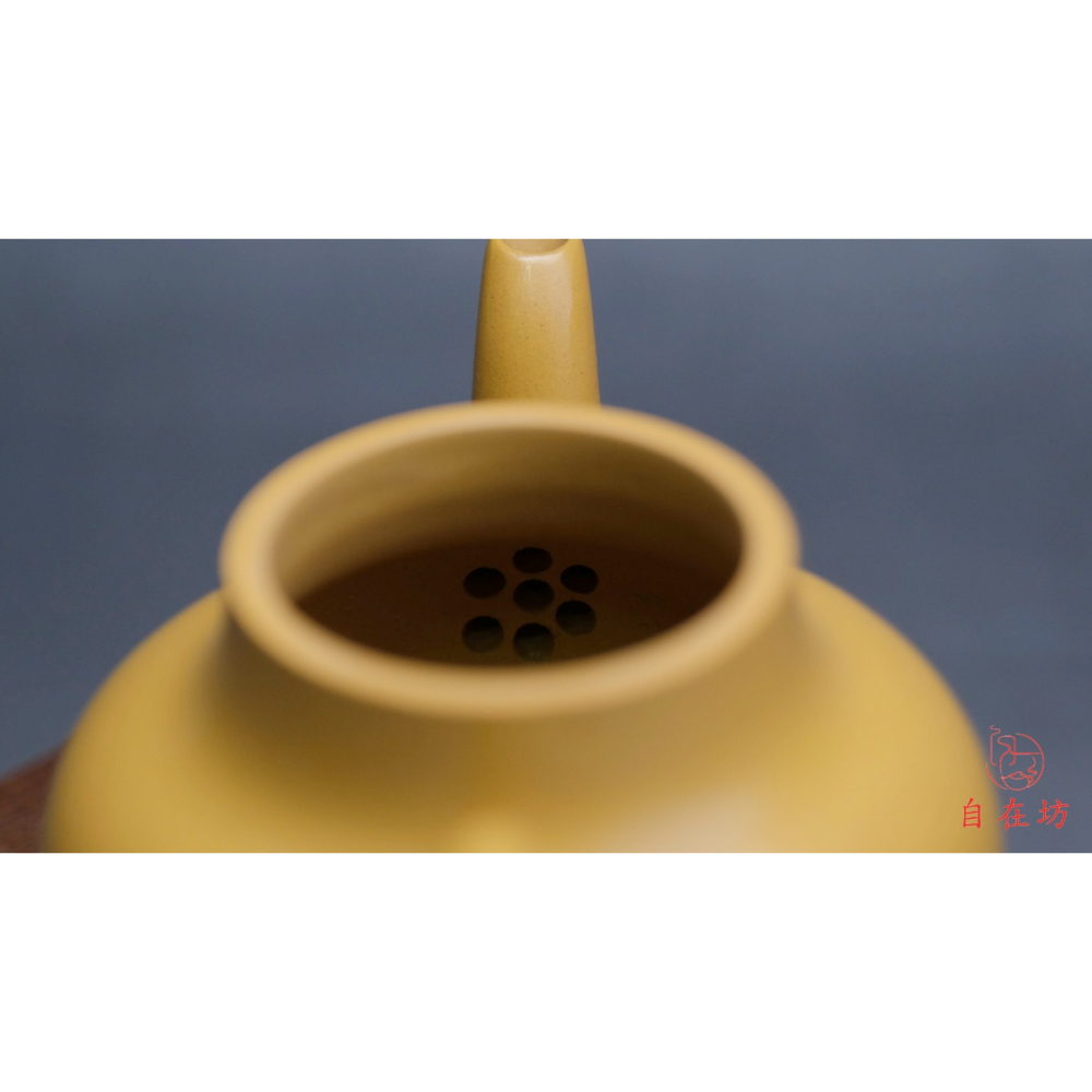 【自在坊茶具】孟臣黃金朱泥思婷壺-120ML 紫砂壺工藝師手作原礦紫砂 宜興茶壺 一把好壺 出湯順暢【全館滿599免運】-細節圖6