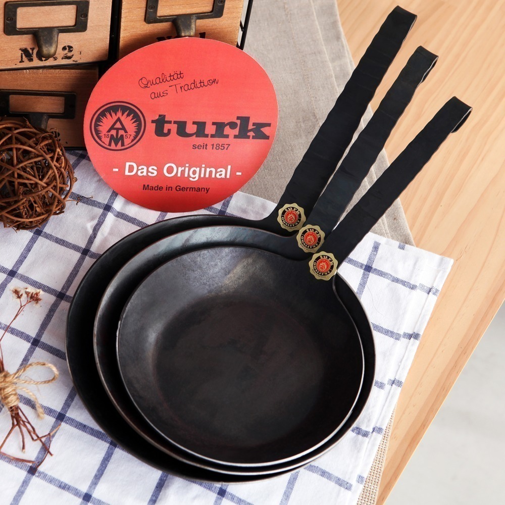 【德國turk土克鐵鍋】手工職人專業經典一體成型 平底鍋長柄16cm(送原廠袋)65516(台灣總代理)-細節圖5