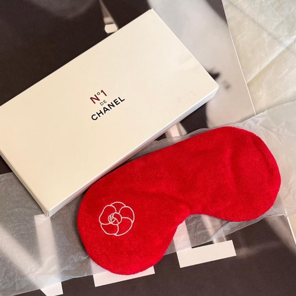 CHANEL 香奈兒1號紅色山茶花舒活眼罩 9.5*18*2 專櫃貨-細節圖2