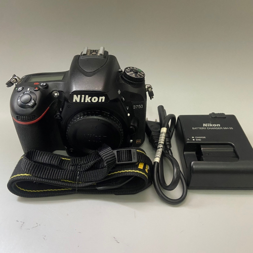 Nikon D750 單機身 (水貨) 快門22xxx