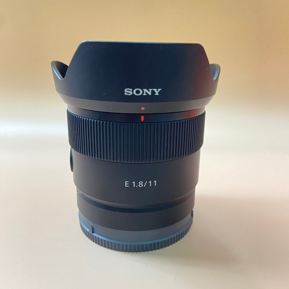 SONY E 11 mm F1.8 SEL11F18 保內 極新 公司貨-細節圖2