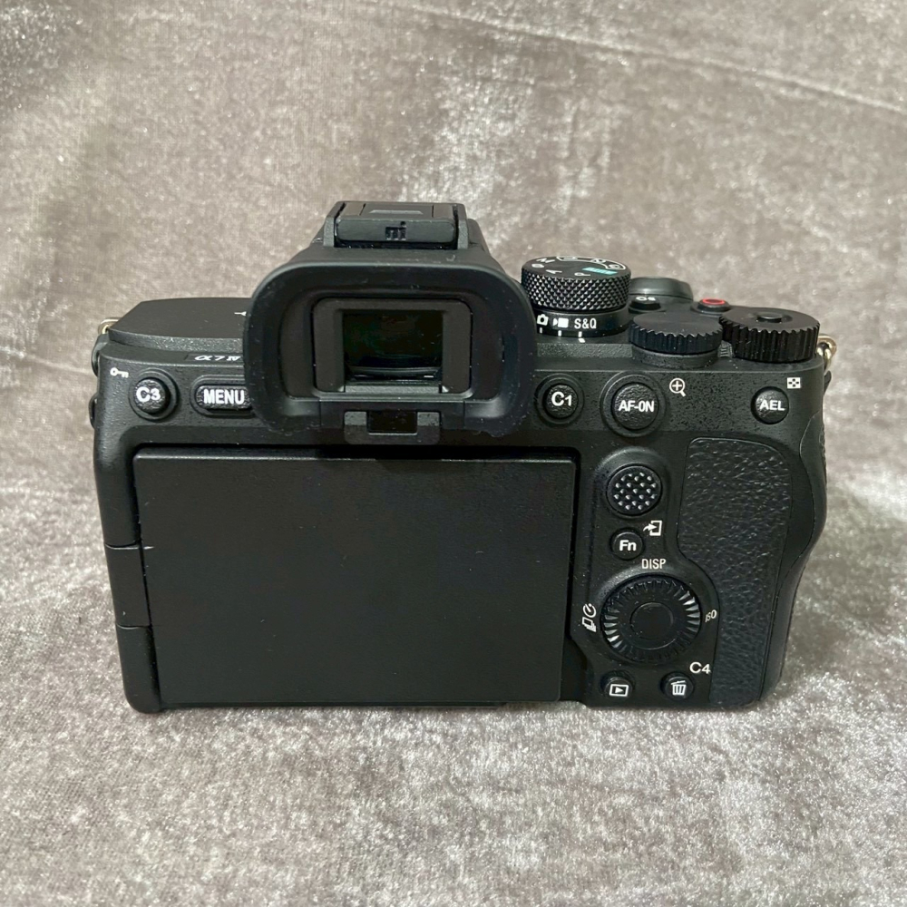 SONY A74 A7IV A7M4 單機身 機況優 公司貨 (A73 A7R4 A7R5 A7C 參考)-細節圖3