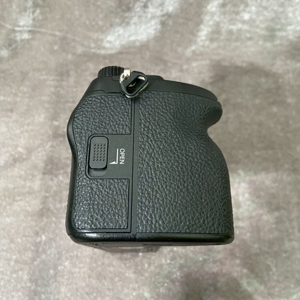 SONY A74 A7IV A7M4 單機身 機況優 公司貨 (A73 A7R4 A7R5 A7C 參考)-細節圖4