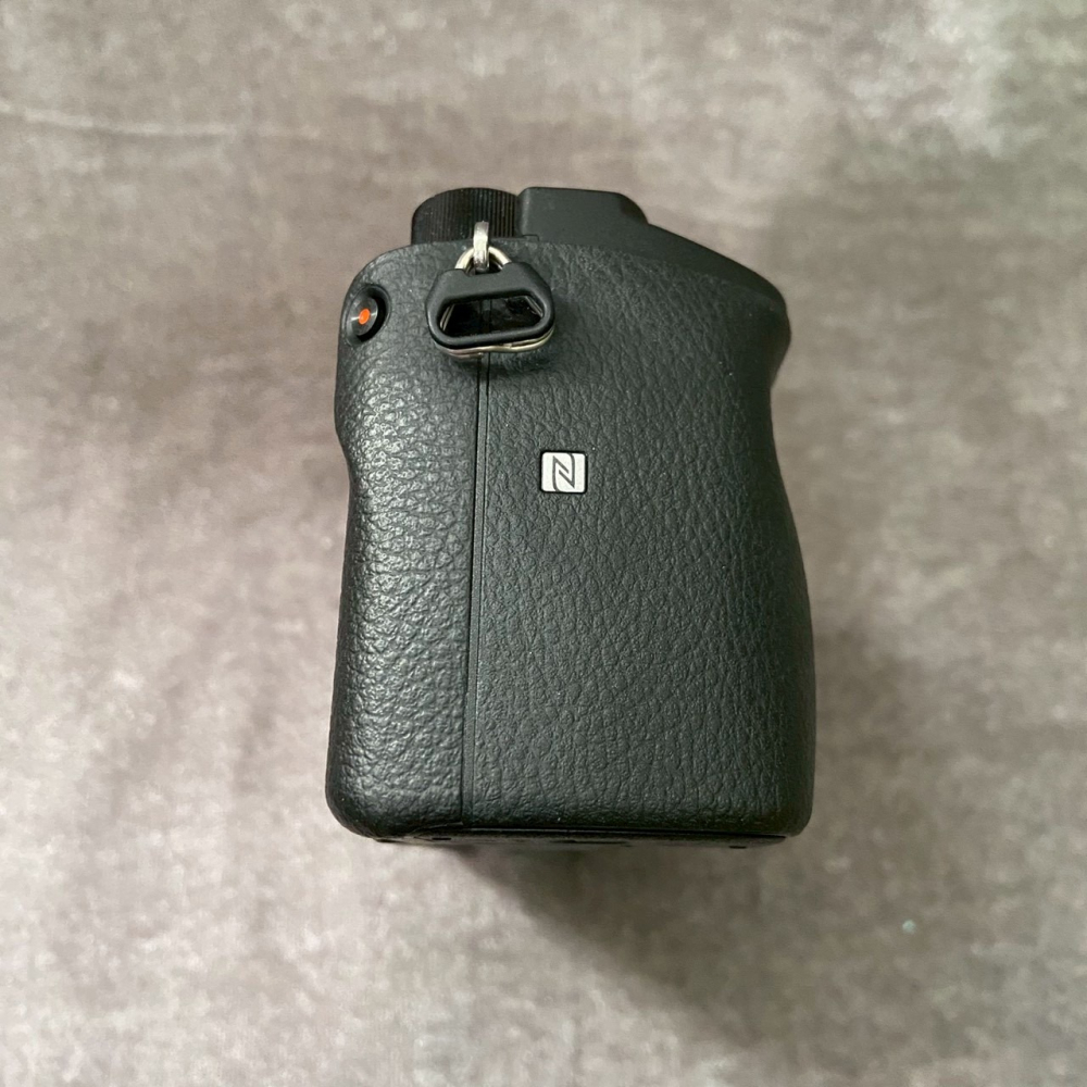 Sony A6400 快門1xxx 機況好 單機身 (公司貨)-細節圖5