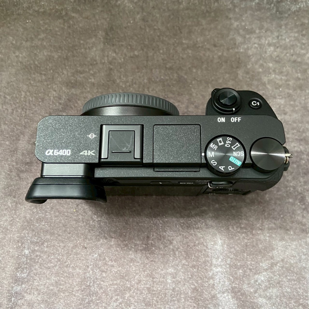 SONY A6400 保固內 快門數少 機況新 (公司貨)-細節圖3