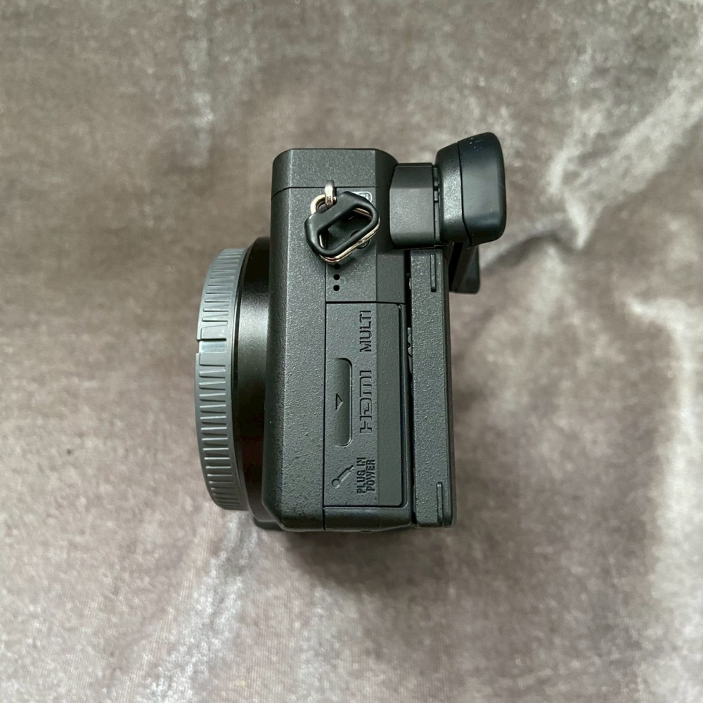 SONY A6400 保固內 快門數少 機況新 (公司貨)-細節圖6