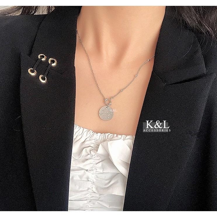 現貨。歐美極簡圓片字母項鍊 大牌設計款 街拍 雜誌款 明星同款 簡約 時尚 鎖骨鏈 頸鍊 歐美項鍊 生日 禮物-細節圖5