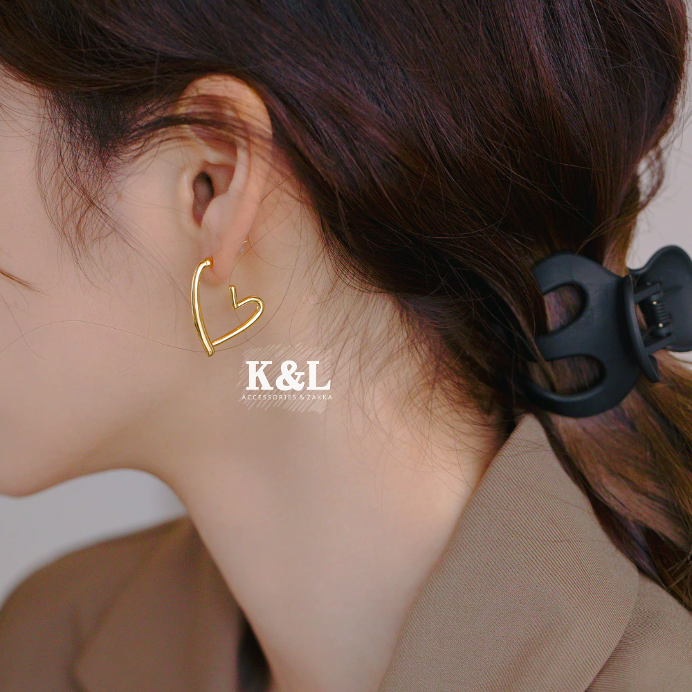 2色｜針式｜夾式 鏤空框架愛心耳環 極簡設計 歐美耳環 愛心耳環 耳針 耳環 飾品 禮物-細節圖7