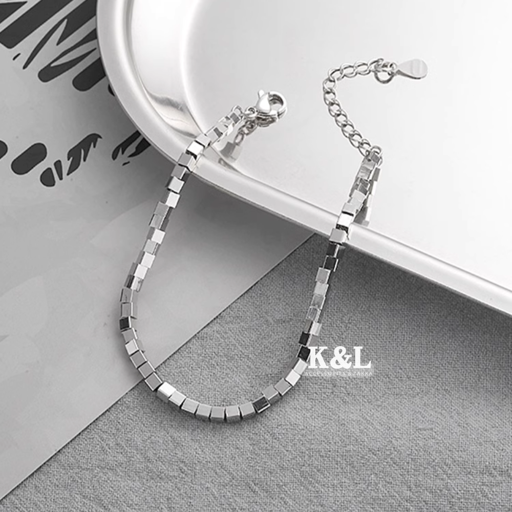 現貨。日韓簡約小方塊手鍊 雜誌款 街拍 小眾設計 百搭 時尚 生日 禮物-細節圖3