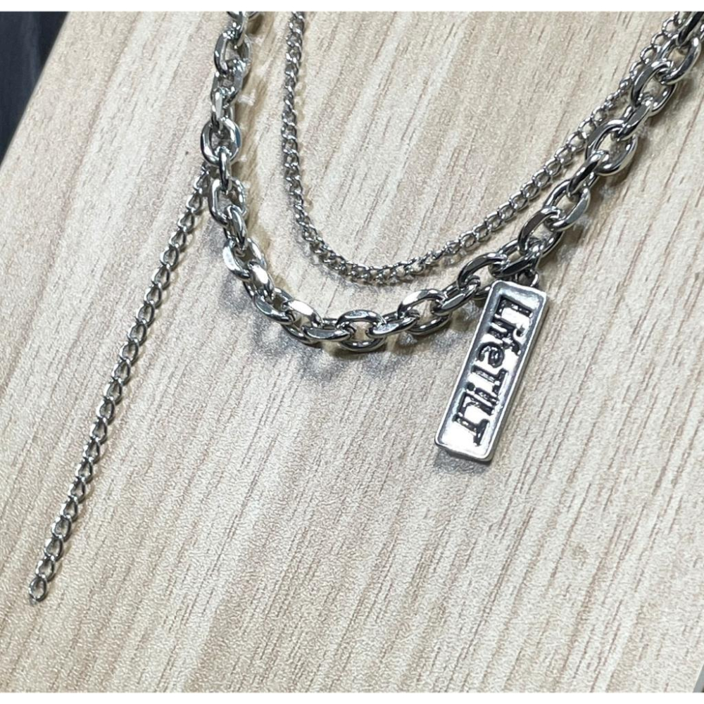 全新台灣現貨 百搭基本款 金屬鏈條 方牌字母雙層輕奢鎖骨鏈項鍊-細節圖3