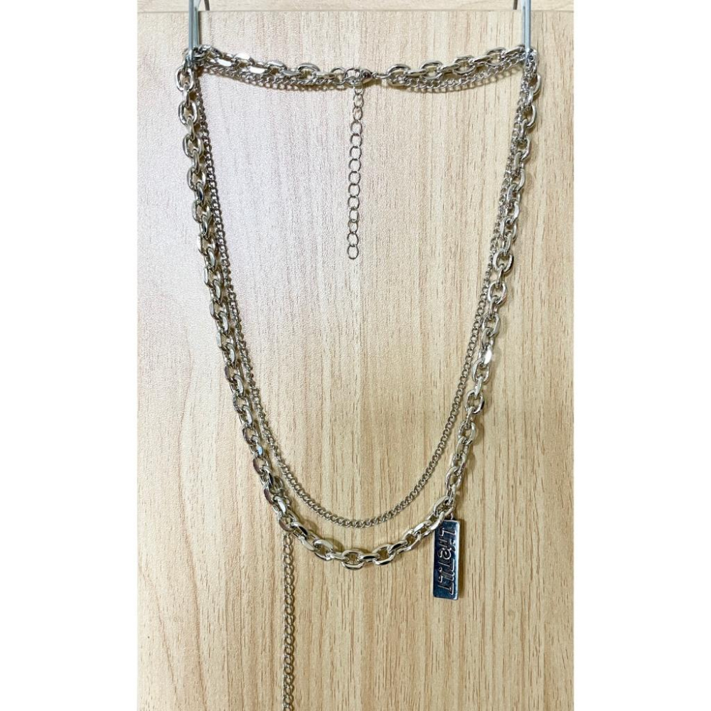 全新台灣現貨 百搭基本款 金屬鏈條 方牌字母雙層輕奢鎖骨鏈項鍊-細節圖6