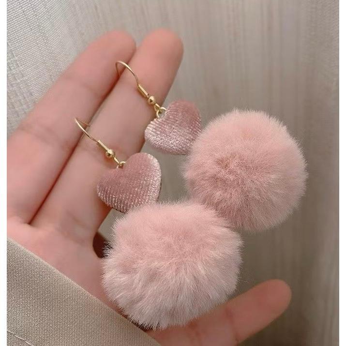 全新台灣現貨 可愛絨毛 愛心毛球 耳針 耳環-細節圖3