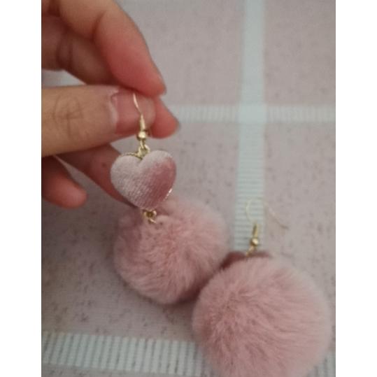 全新台灣現貨 可愛絨毛 愛心毛球 耳針 耳環-細節圖7
