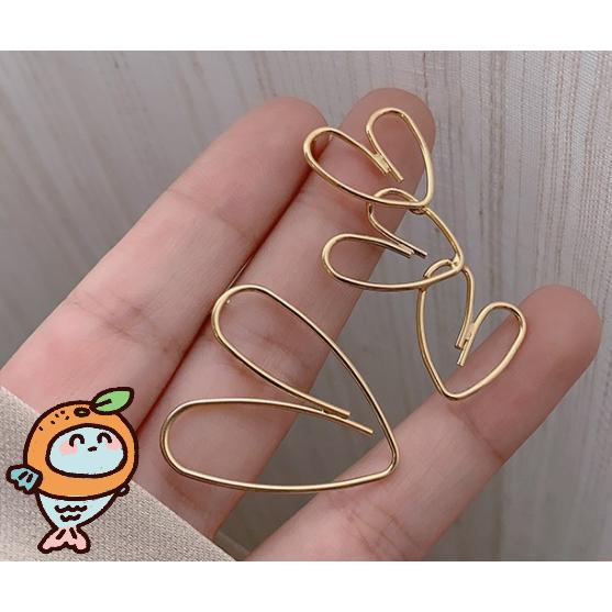 全新台灣現貨   手繞線條多層次愛心 不對稱愛心  耳針 耳飾-細節圖3