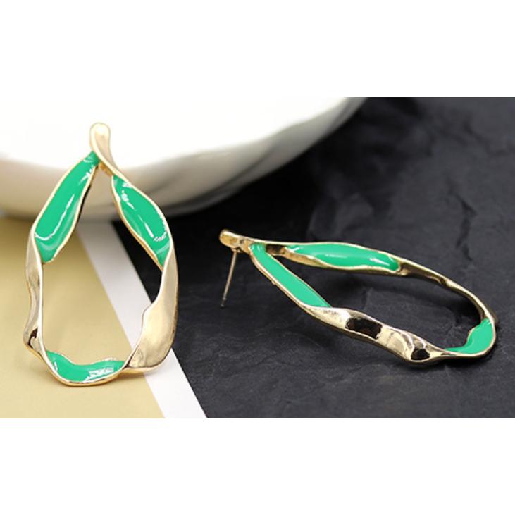全新台灣現貨  浮誇時尚綠 扭結水滴 耳針 耳飾-細節圖3