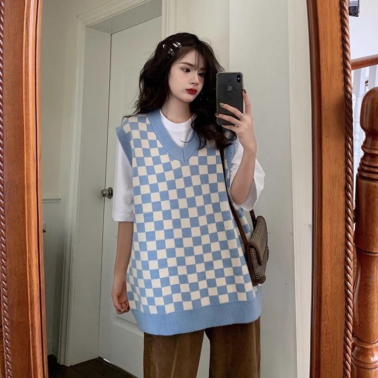 全新台灣現貨 棋盤格紋毛衣背心 V領ins套頭 港風日潮流復古寬鬆針織衫馬甲-細節圖6