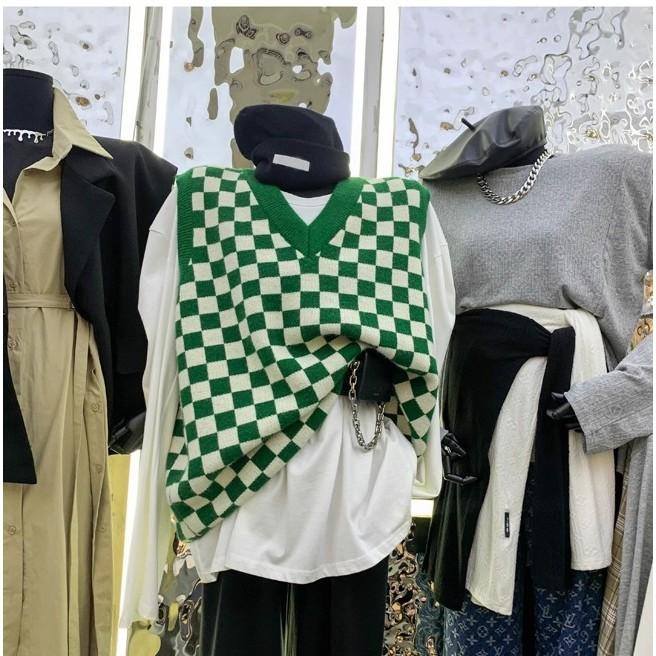 全新台灣現貨 棋盤格紋毛衣背心 V領ins套頭 港風日潮流復古寬鬆針織衫馬甲-細節圖8