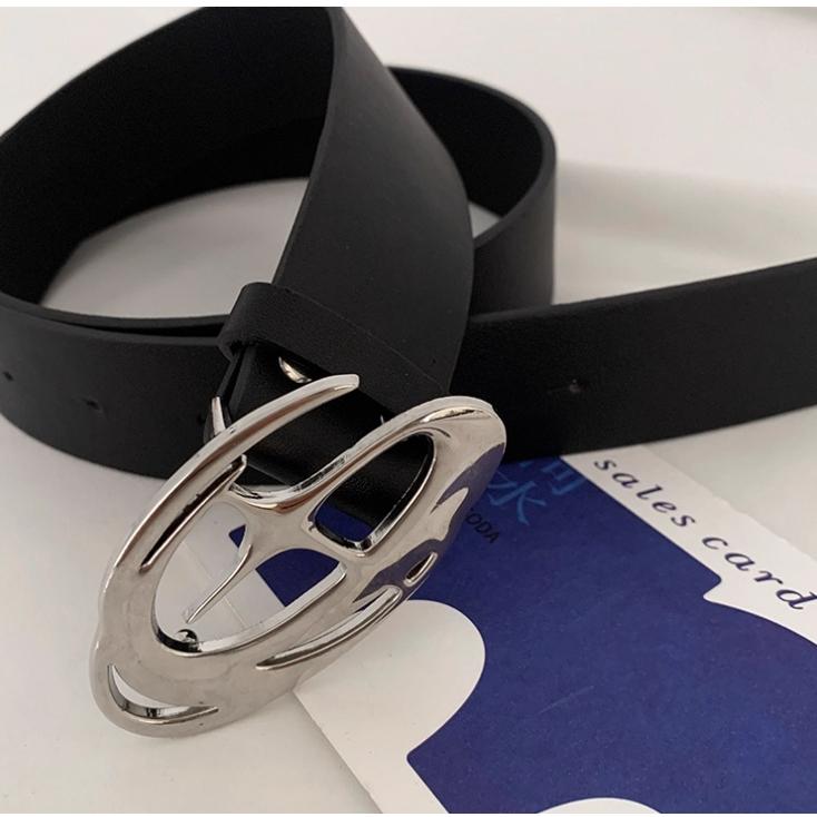 全新台灣現貨  腰帶(十字星辰) 金屬設計感小眾 百搭黑色皮帶ins風潮-細節圖4