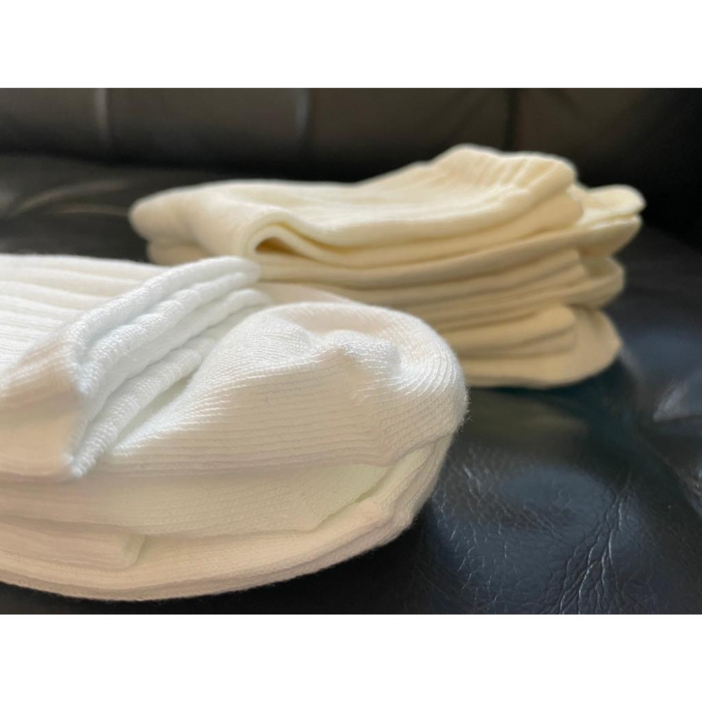 全新台灣現貨 奶油色 純白色 中筒襪-細節圖2