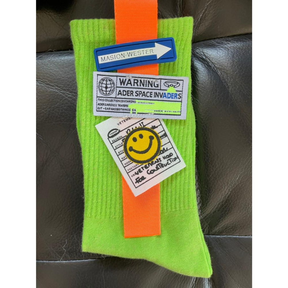 全新台灣現貨 韓國微笑標籤貼布 中筒襪 彩色襪-細節圖6