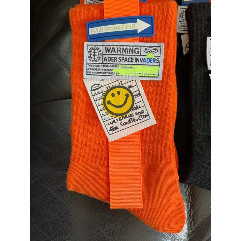 全新台灣現貨 韓國微笑標籤貼布 中筒襪 彩色襪-細節圖8