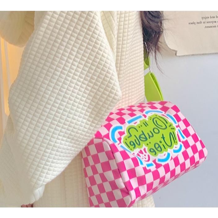 全新台灣現貨 小眾塗鴉磚塊包包 棋盤格小方包  單肩斜背包-細節圖8