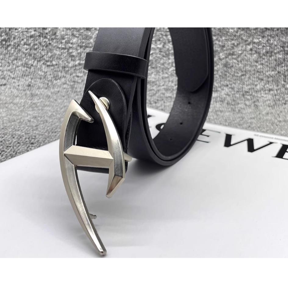 全新台灣現貨 腰帶(不規則) 金屬設計感小眾 百搭黑色皮帶ins風潮-細節圖6