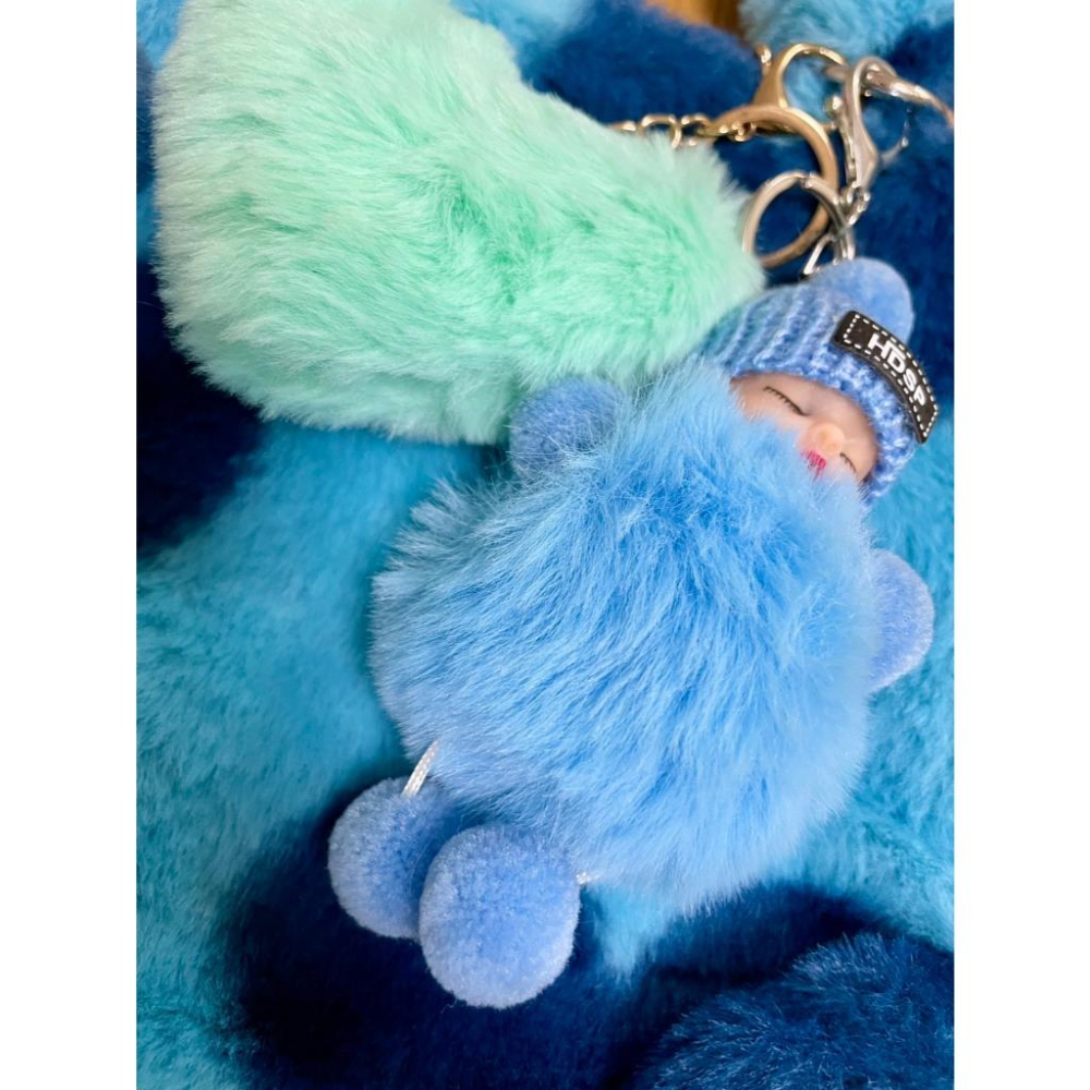 全新台灣現貨 毛絨包包 愛心拼接毛毛包 附可愛掛飾 手提單肩包 托特包-細節圖4