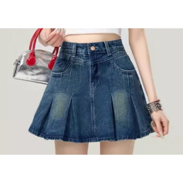 全新台灣現貨 甜辣妹修身挖背多巴胺性感顯瘦愛心印花短上衣 牛仔百褶裙-細節圖6