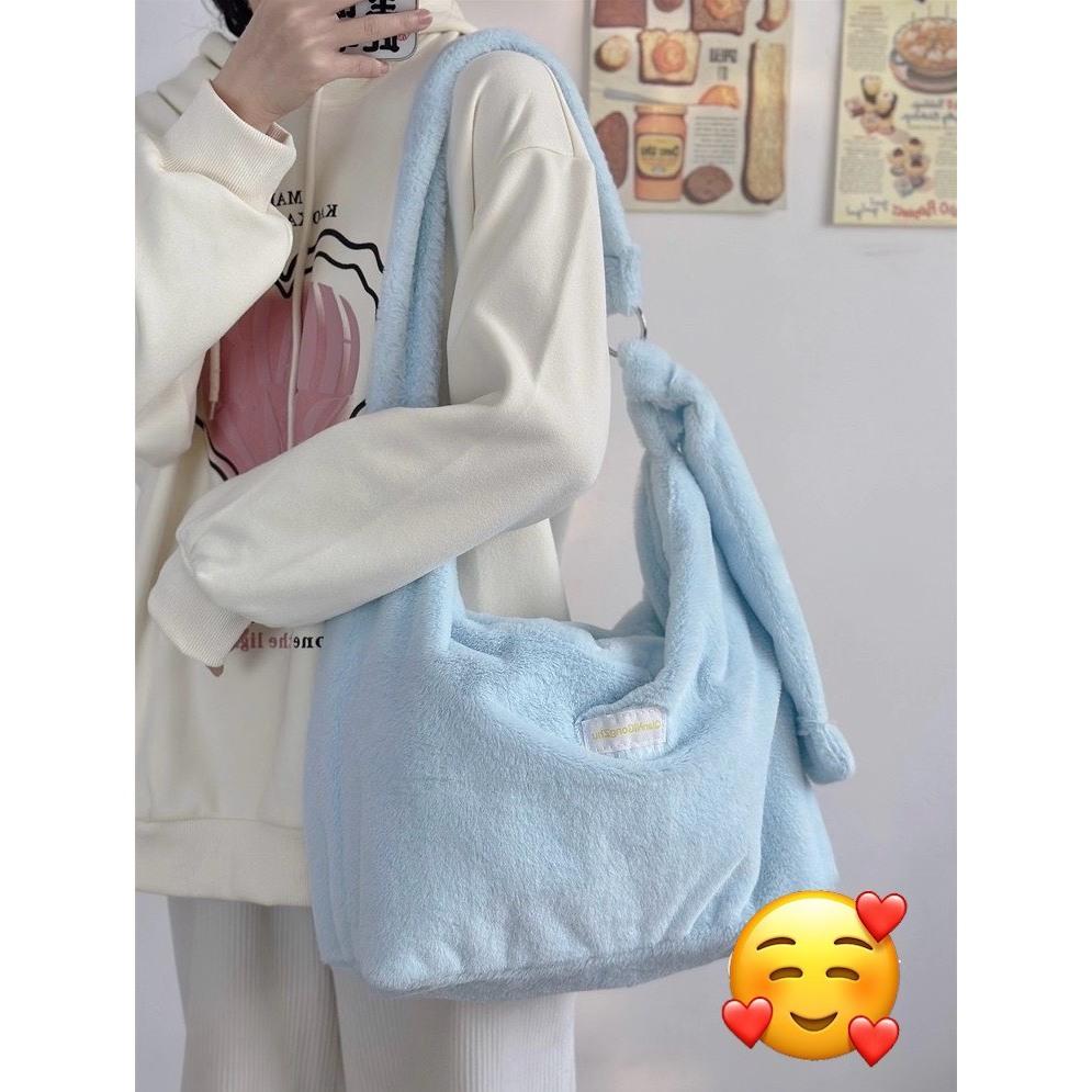 全新台灣現貨 純色百搭軟毛絨斜背包 少女學生大容量單肩包-細節圖9