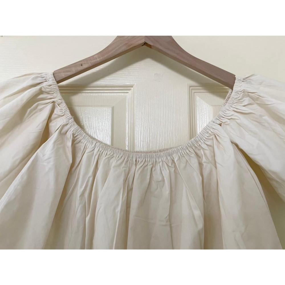 全新台灣現貨 寬鬆顯瘦一字肩荷葉邊襯衫上衣-細節圖4