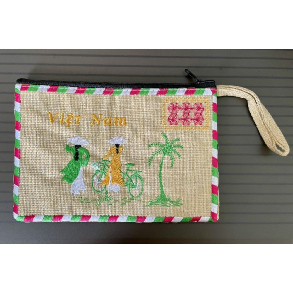 全新台灣現貨 越南帶回 奧黛女孩形象 刺繡 黃麻面料 信封包 收納袋-細節圖4