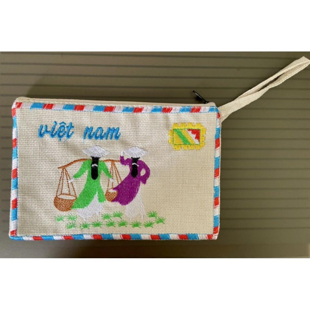 全新台灣現貨 越南帶回 奧黛女孩形象 刺繡 黃麻面料 信封包 收納袋-細節圖8