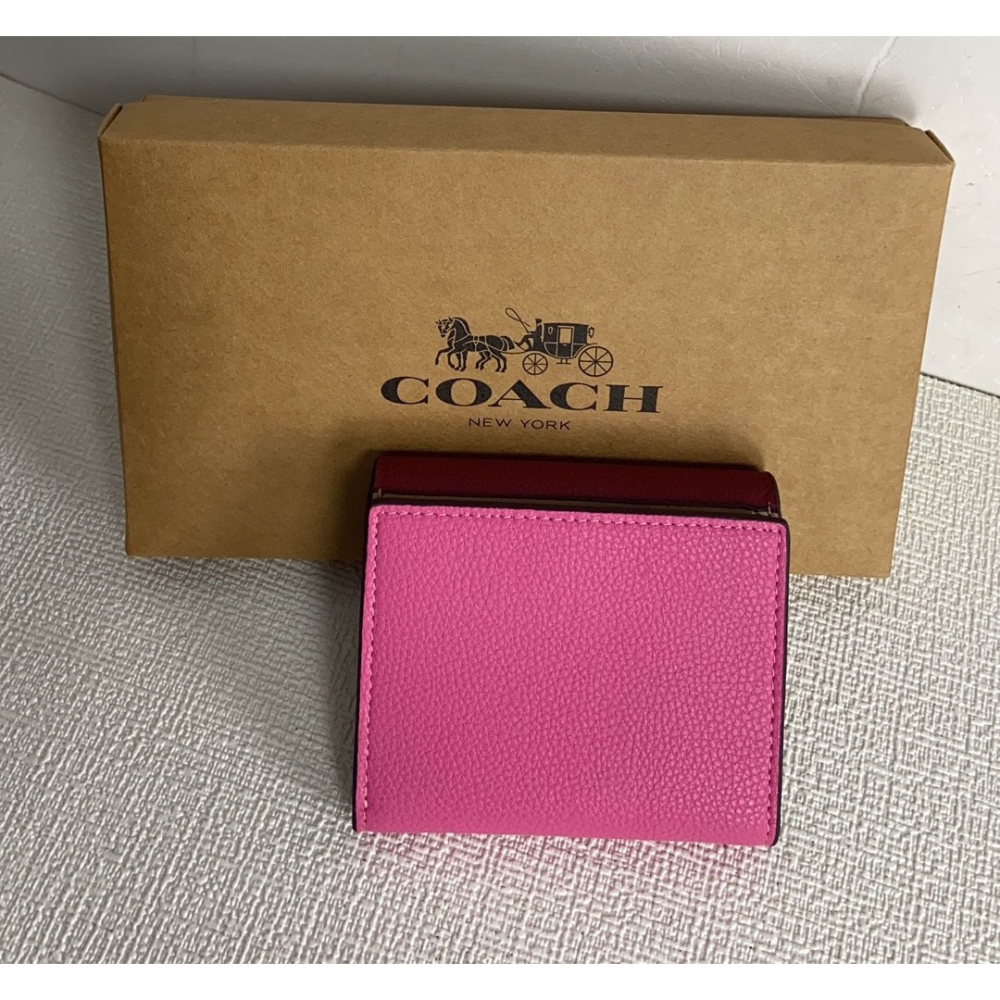 （momo shop）Coach 蔻馳 新款皮夾 中夾 女士牛皮翻蓋按釦長款錢包 時尚手拿包 多卡位錢夾 卡包-細節圖9