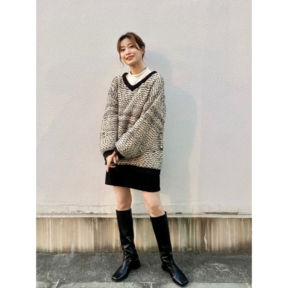 🐈 快來帶走我的二手衣 🇯🇵 🐈 日本正品 Kastane 不規則織紋落肩毛衣 米白色 V領 針織 二手日牌-細節圖4