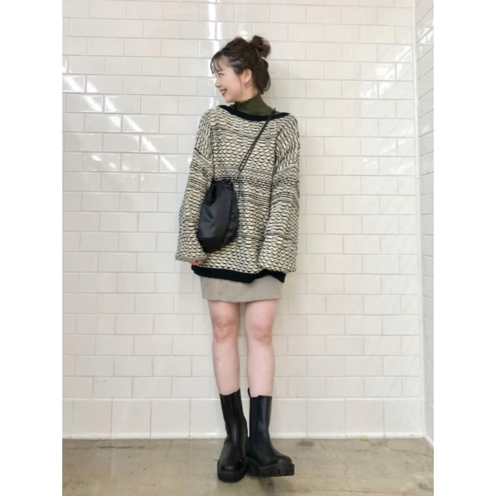 🐈 快來帶走我的二手衣 🇯🇵 🐈 日本正品 Kastane 不規則織紋落肩毛衣 米白色 V領 針織 二手日牌-細節圖5